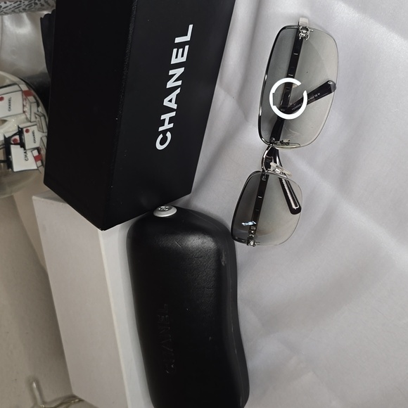 EUC Chanel CC Women's Gradient Rimless Sunglasses! - Picture 2 of 16